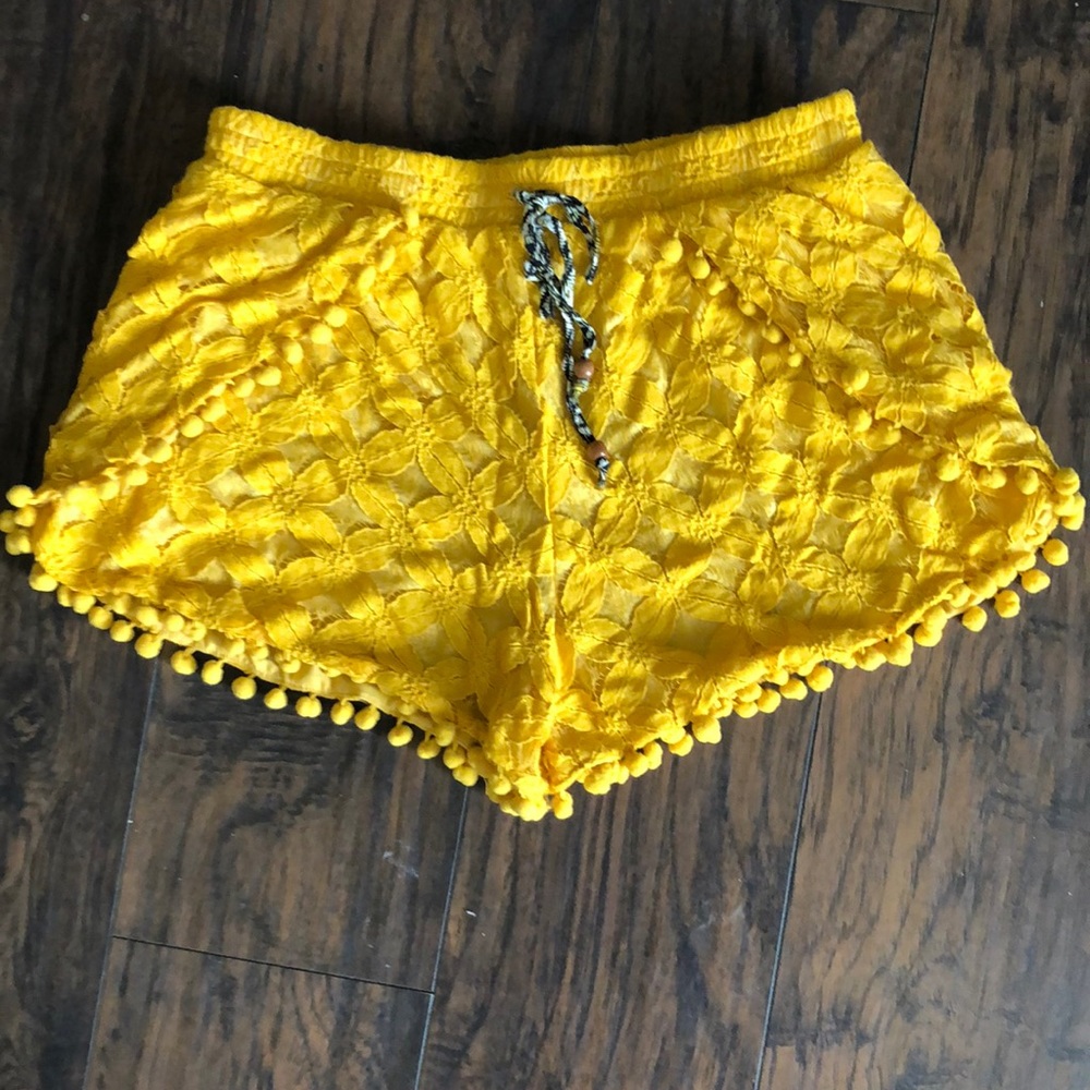 Cute dark mustard shorts size Large